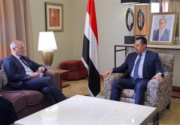 رئيس الوزراء : التغاضي الأممي شجع الحوثيين على التمادي ورفض كل فرص السلام